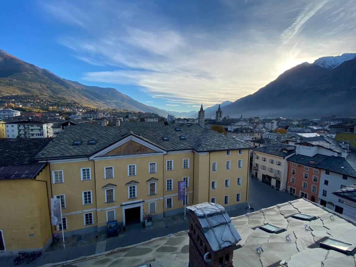 Mansarda Del Sole, Nel Cuore Di Aosta Eksteriør billede