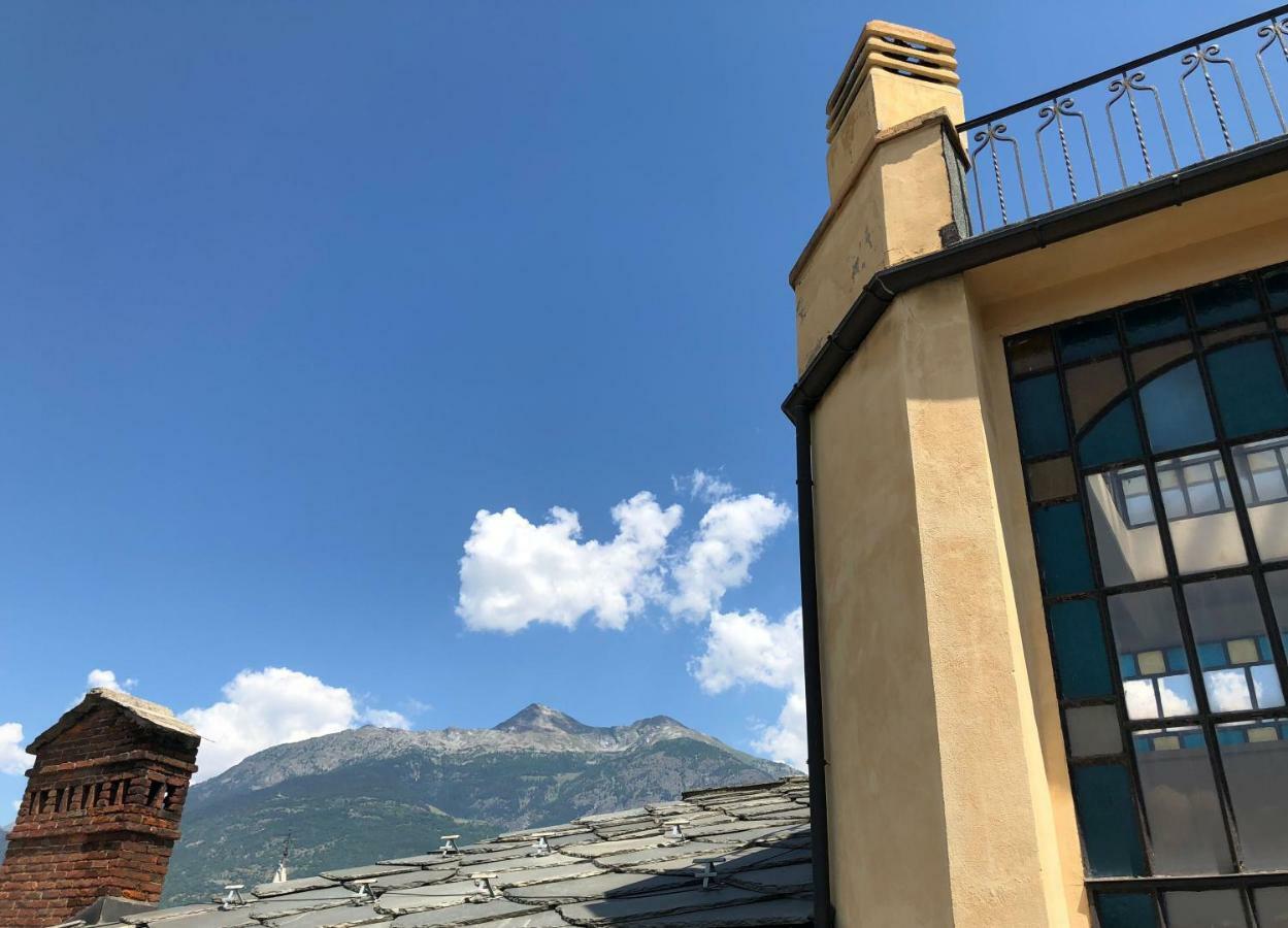 Mansarda Del Sole, Nel Cuore Di Aosta Eksteriør billede
